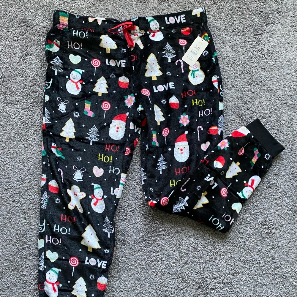 NWT Christmas Super Plush Soft Ladies Jogger
